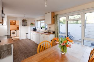 Kitchen/Diner - click for photo gallery